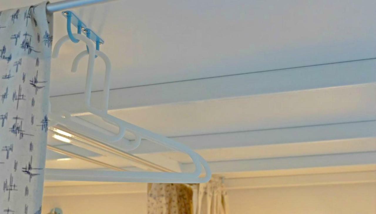 A Dude Mini Hostel (Adults Only) Чиангмай Екстериор снимка
