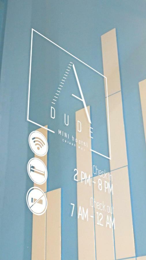 A Dude Mini Hostel (Adults Only) Чиангмай Екстериор снимка